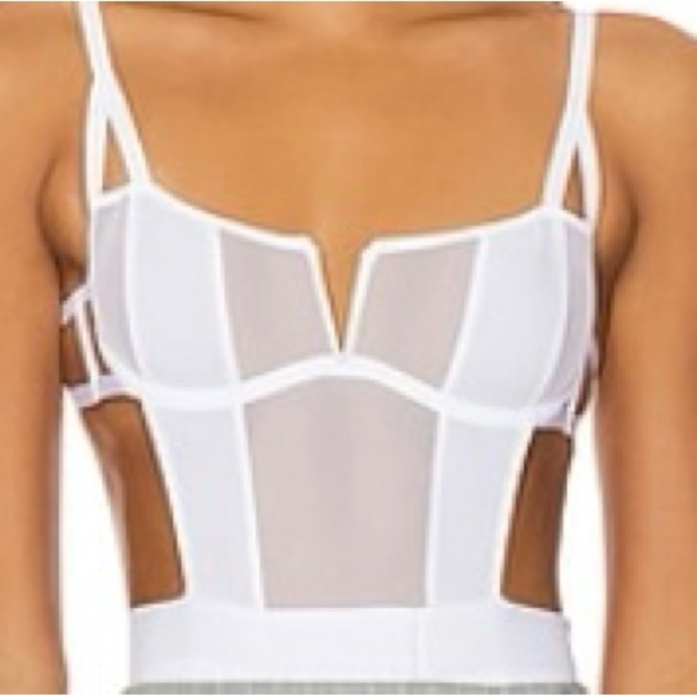 NWT REVOLVE Orla Wired Bodysuit in White
BLUEBELLA - Picture 3 of 5